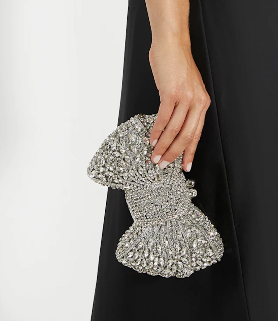Ribbon clutch