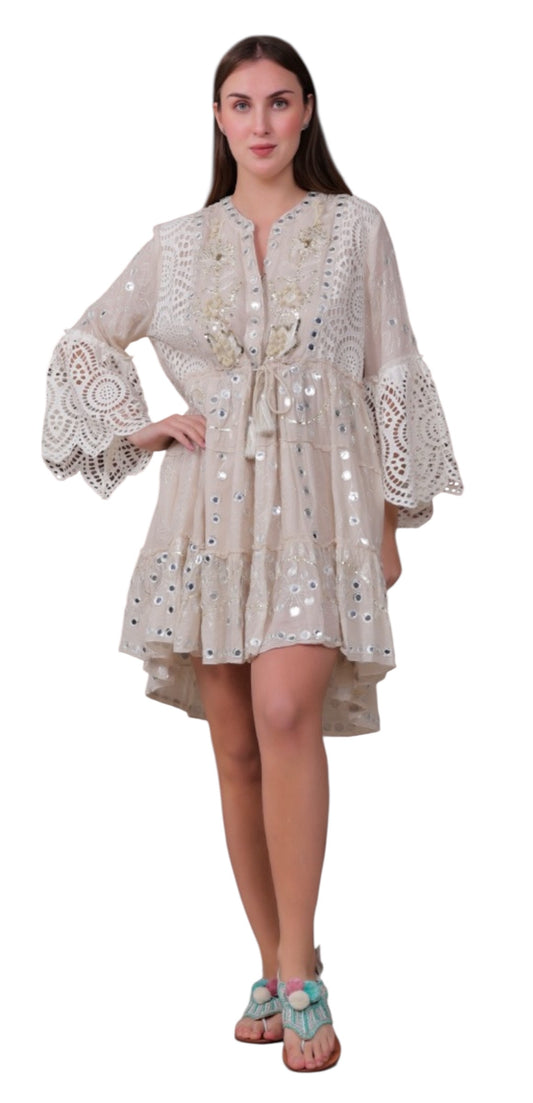 Daisy off white