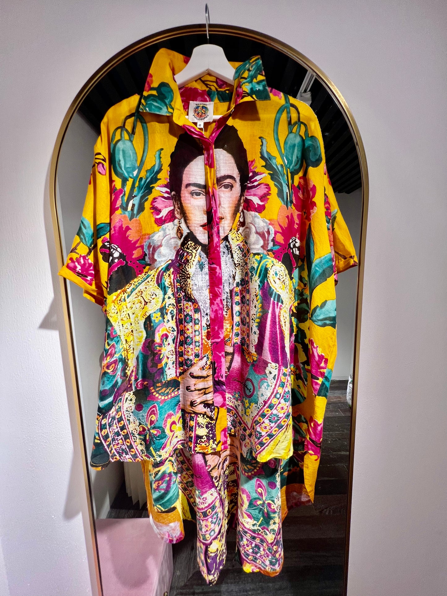 Frida Kahlo oversized shirt