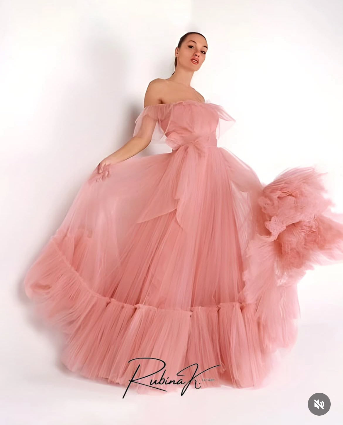 Rosa Tulle
